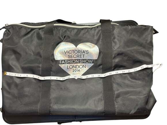 Victoria's Secret 2014 London Fashion Show Black Large Travel Tote Duffel Bag - Picture 4 of 7